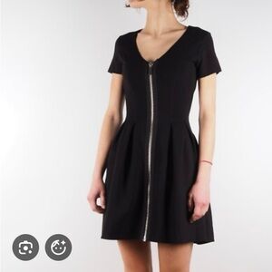 Maje “Datypic” Black Dress with Zipper and Pockets!